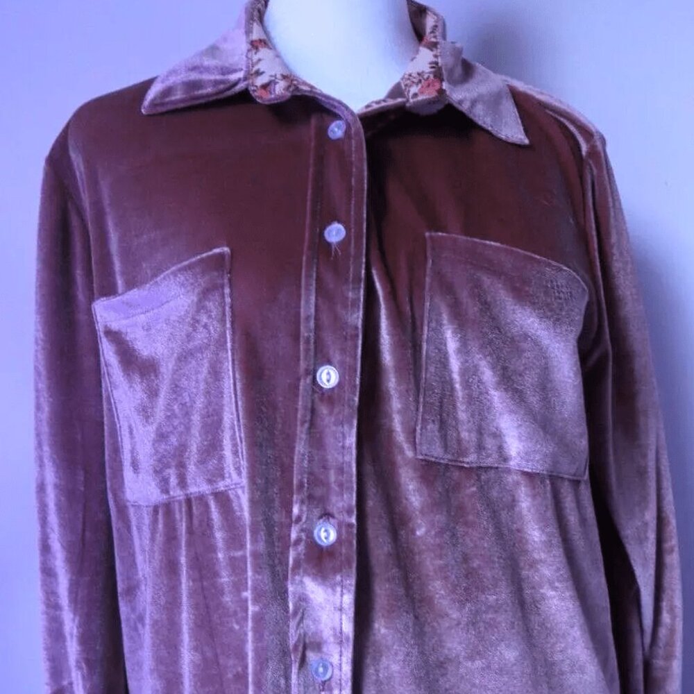 Thread & Supply Women's Velvet/Floral Rose Button Up Long Sleeve Top Size Small